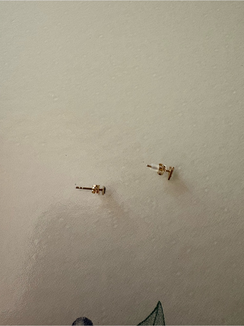 Covet by Stella and Dot Renegade Black Diamond Triangle Studs, NWT - Picture 7 of 8